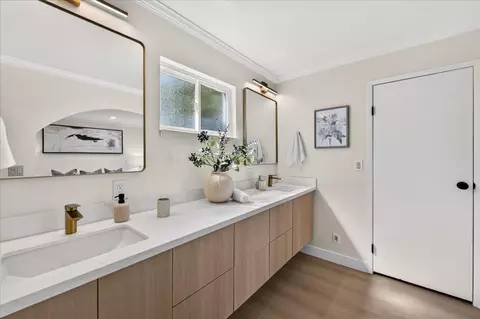 Bath - 1735 Tahoe Dr, Milpitas, CA 95035 photo 2 of 5