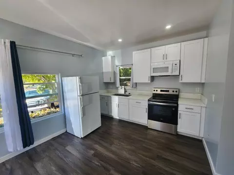 Kitchen - 568 Admiral Callaghan Ln, Vallejo, CA 94591 photo 4 of 4