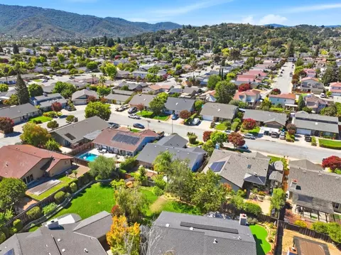 View/Area - 8568 Silvia St, Gilroy, CA 95020 photo 7 of 17