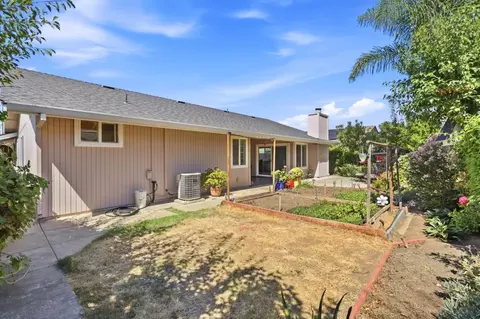 Exterior - 8568 Silvia St, Gilroy, CA 95020 photo 7 of 8