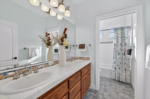 Bath - 17599 Montebello Rd, Cupertino, CA 95014 photo 6 of 8