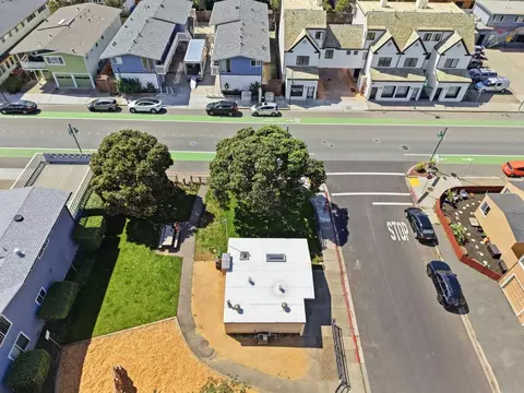 View/Area - 2338 Palmetto Ave, Pacifica, CA 94044 photo 2 of 11