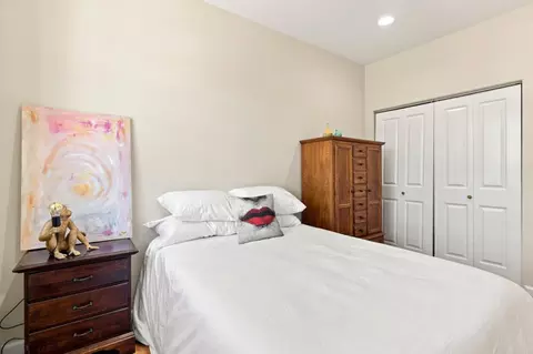Bedroom - 2338 Palmetto Ave, Pacifica, CA 94044 photo 2 of 5
