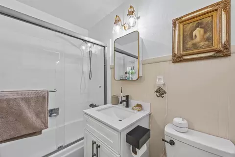 Bath - Ridgerock Dr, Antioch, CA 94509 photo 2 of 2