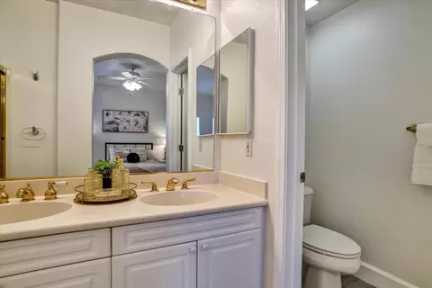 Bath - 898 Revelation Pl, Milpitas, CA 95035 photo 4 of 4