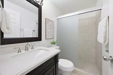 Bath - 280 Easy St 209, Mountain View, CA 94043 photo 2 of 2