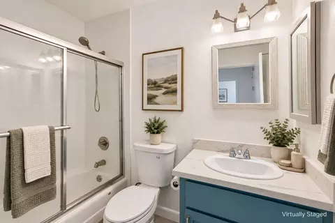 Bath - 482 Shadowgraph Dr, San Jose, CA 95110 photo 1 of 4