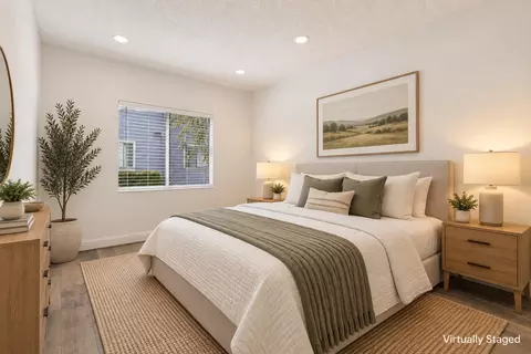 Bedroom - 482 Shadowgraph Dr, San Jose, CA 95110 photo 3 of 5