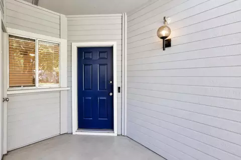 Exterior - 482 Shadowgraph Dr, San Jose, CA 95110 photo 2 of 6