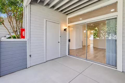 Exterior - 482 Shadowgraph Dr, San Jose, CA 95110 photo 4 of 6