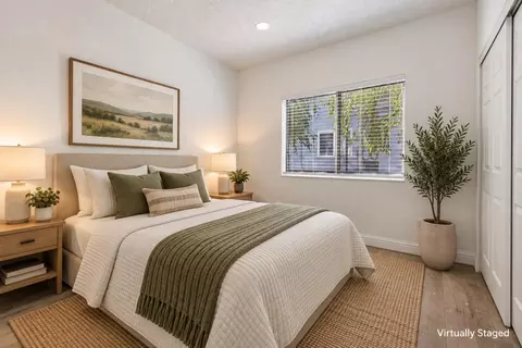 Bedroom - 482 Shadowgraph Dr, San Jose, CA 95110 photo 1 of 5