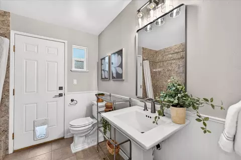 Bath - 2705 Ramos Ct, Mountain View, CA 94040 photo 5 of 6