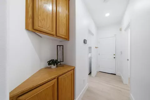 Entry Way - 7668 Buckeye Ct, Dublin, CA 94568 photo 3 of 6