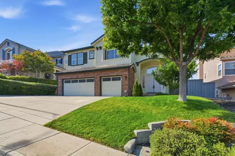 Exterior - 7668 Buckeye Ct, Dublin, CA 94568 photo 4 of 5