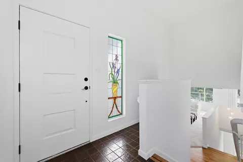 Entry Way - 613 Farallon Ave, Pacifica, CA 94044 photo 3 of 6