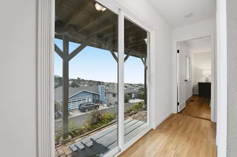 Entry Way - 613 Farallon Ave, Pacifica, CA 94044 photo 4 of 6