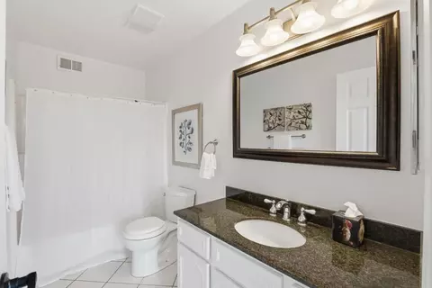 Bath - 613 Farallon Ave, Pacifica, CA 94044 photo 3 of 4