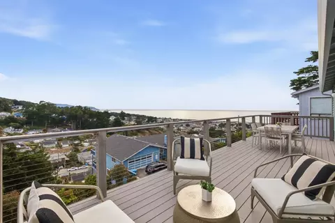 Exterior - 613 Farallon Ave, Pacifica, CA 94044 photo 6 of 11