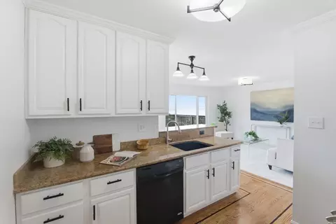 Kitchen - 613 Farallon Ave, Pacifica, CA 94044 photo 4 of 4
