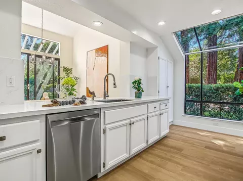 Kitchen - 175 Sherland Ave, Mountain View, CA 94043 photo 1 of 4