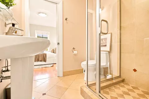 Bath - 1035 Chadbourne Ave, Millbrae, CA 94030 photo 1 of 6