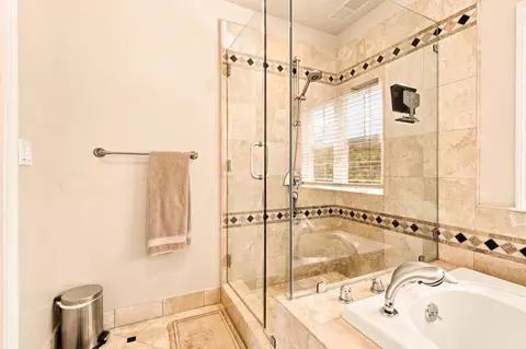 Bath - 1035 Chadbourne Ave, Millbrae, CA 94030 photo 5 of 6