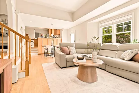 Living - 1035 Chadbourne Ave, Millbrae, CA 94030 photo 4 of 5