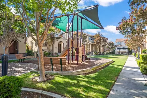 Exterior - 1078 Mente Linda Loop, Milpitas, CA 95035 photo 4 of 8