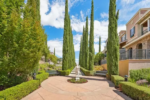 Exterior - 4807 Perugia St, Dublin, CA 94568 photo 5 of 12