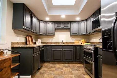 Kitchen - 1107 Rosita Rd, Pacifica, CA 94044 photo 3 of 4
