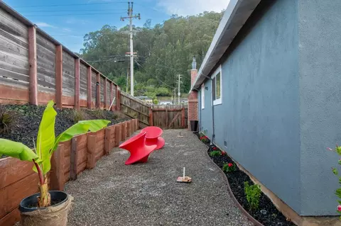 Exterior - 1107 Rosita Rd, Pacifica, CA 94044 photo 13 of 21