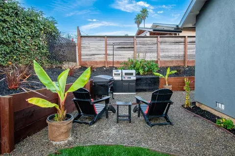 Exterior - 1107 Rosita Rd, Pacifica, CA 94044 photo 12 of 21