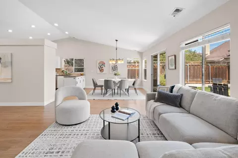 Living - 9412 Saddler Dr, Gilroy, CA 95020 photo 3 of 7