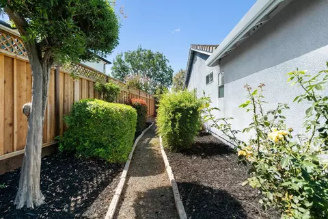 Exterior - 9412 Saddler Dr, Gilroy, CA 95020 photo 8 of 9