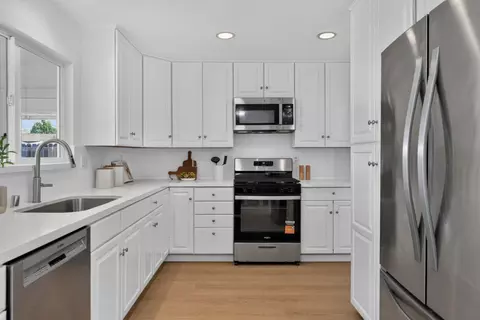Kitchen - 299 Corning Ave, Milpitas, CA 95035 photo 1 of 3