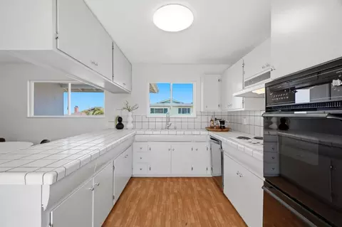 Kitchen - 245 Castleton Way, San Bruno, CA 94066 photo 2 of 4