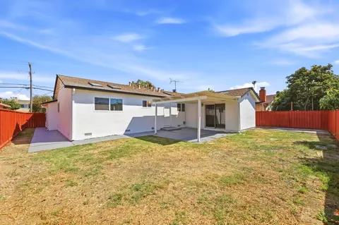 Exterior - 36173 Cedar Blvd, Newark, CA 94560 photo 5 of 9