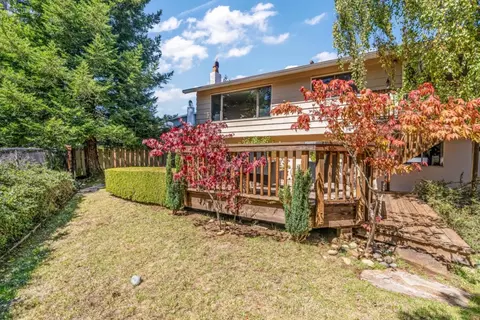 Exterior - 1152 Dulles Ct, Pacifica, CA 94044 photo 11 of 12