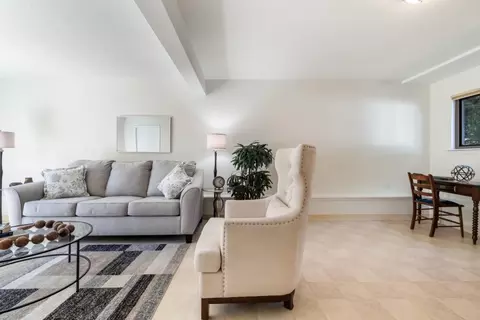 Living - 1152 Dulles Ct, Pacifica, CA 94044 photo 5 of 7