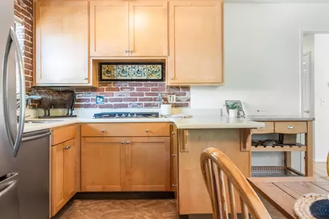 Kitchen - 1152 Dulles Ct, Pacifica, CA 94044 photo 2 of 3