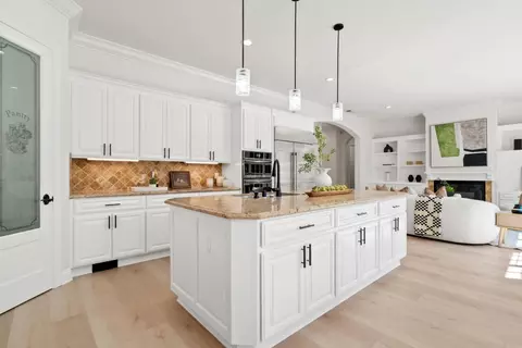 Kitchen - 18802 Devon Ave, Saratoga, CA 95070 photo 6 of 9