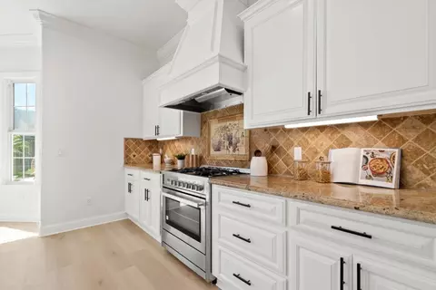 Kitchen - 18802 Devon Ave, Saratoga, CA 95070 photo 9 of 9