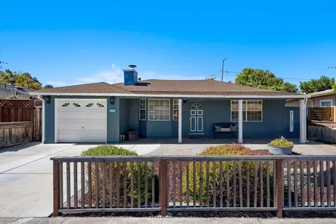 Exterior - 3992 Pasadena Dr, San Mateo, CA 94403 photo 2 of 19