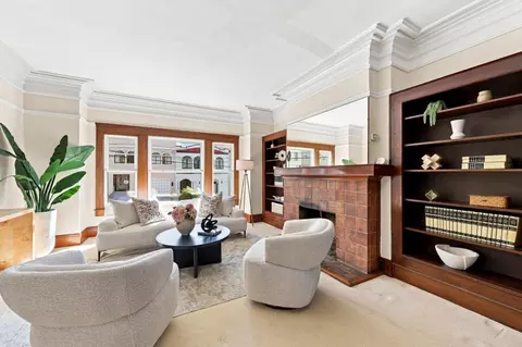 Living - 739 34th Ave, San Francisco, CA 94121 photo 3 of 4