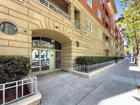 130 E San Fernando St 25, San Jose, CA 95112
