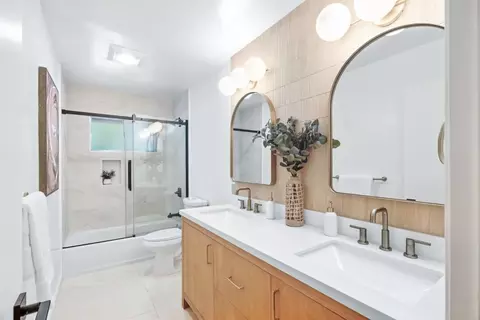 Bath - 1225 Murchison Dr, Millbrae, CA 94030 photo 1 of 3