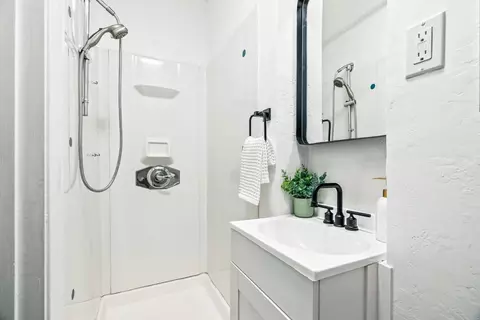 Bath - 1225 Murchison Dr, Millbrae, CA 94030 photo 3 of 3