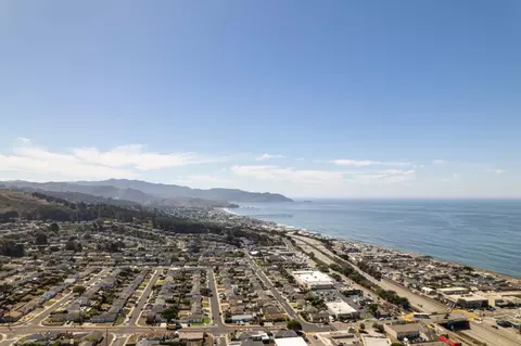 View/Area - 207 Beverly Pl, Pacifica, CA 94044 photo 5 of 6