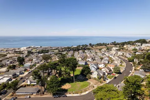 View/Area - 207 Beverly Pl, Pacifica, CA 94044 photo 6 of 6