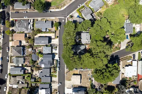 View/Area - 207 Beverly Pl, Pacifica, CA 94044 photo 4 of 6